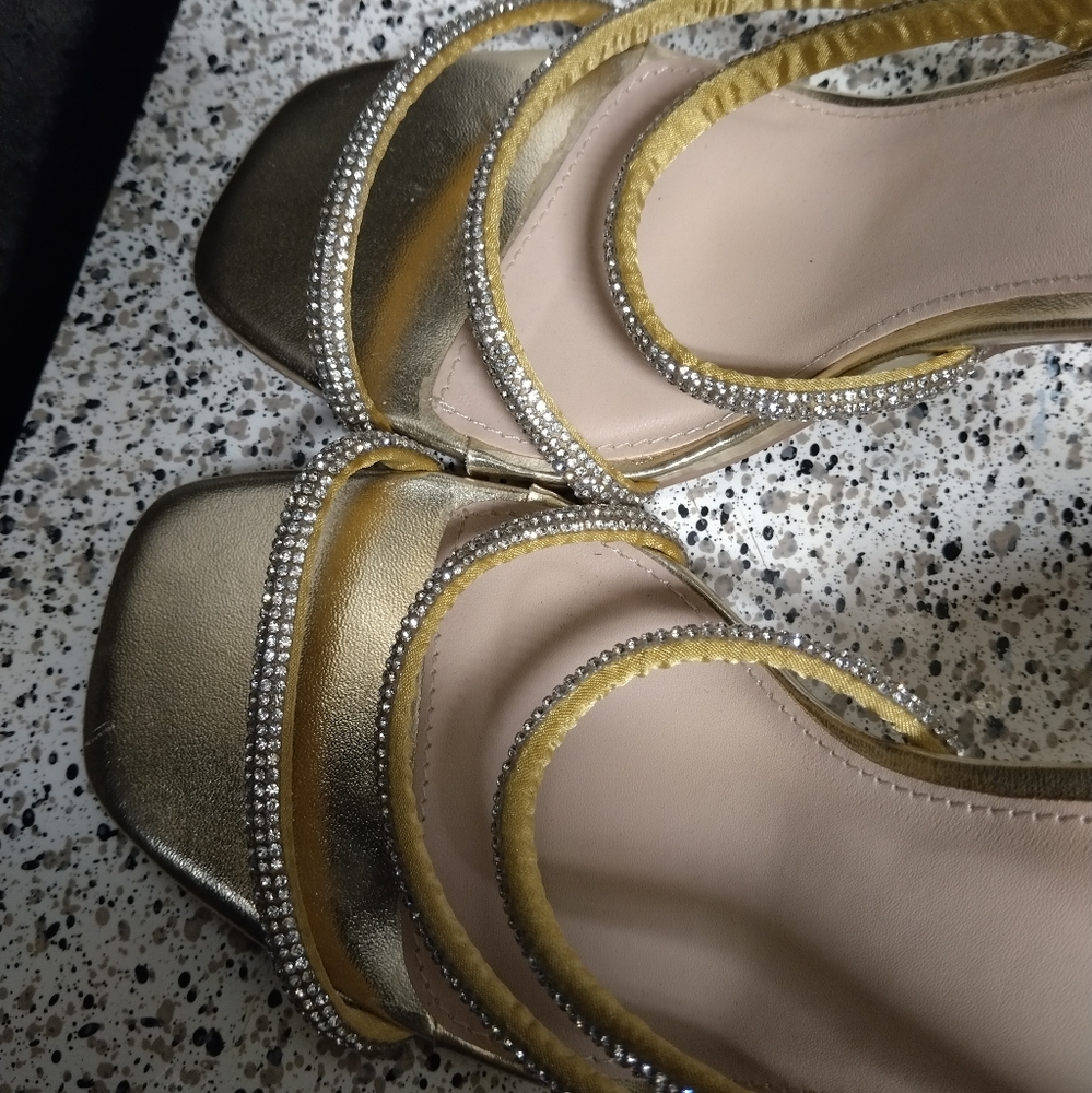Shoes - Picture 7 of 12